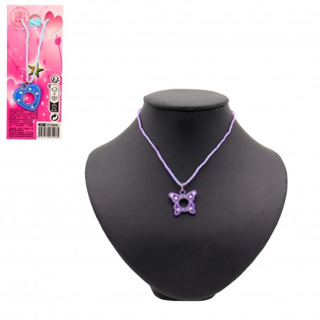 Collier avec pendentif strass vendu par 48